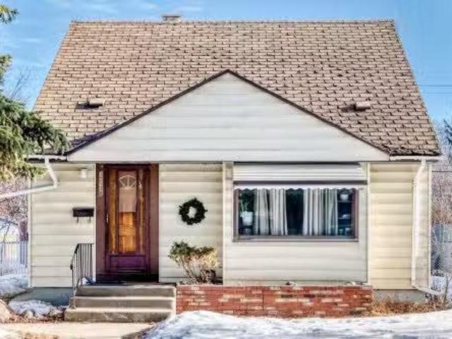 House for sale in Wedgewood, Alberta
