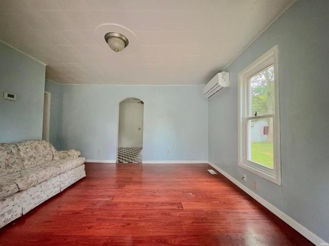 House for sale in Hatfield, Spencer County
