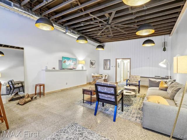 Commercial for sale in Royal Oak, Michigan
