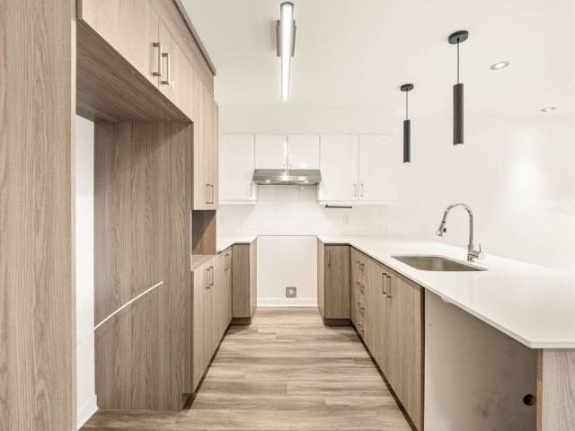 Apartment for rent in Sainte-rose, Quebec