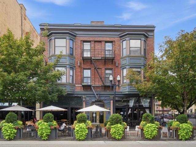 Condo for sale in Roselawn, Ohio