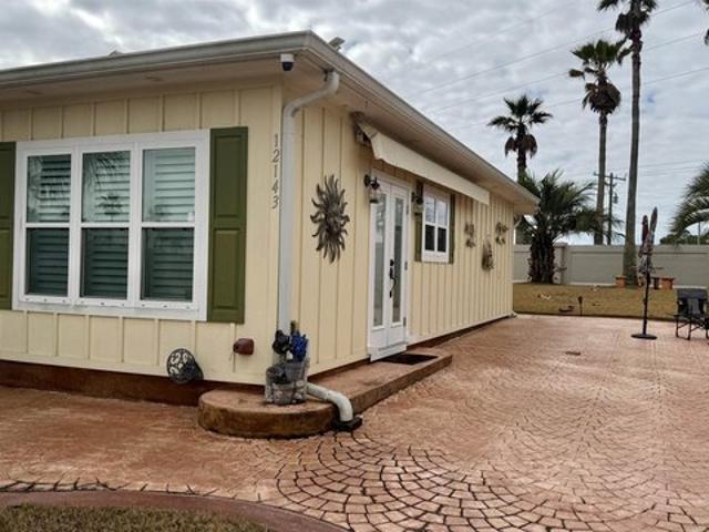 House for sale in Elberta, Alabama