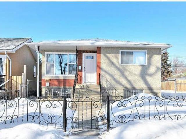 House for sale in Wedgewood, Alberta