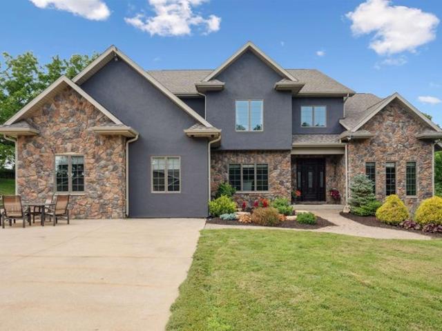 House for sale in Dubuque, Iowa