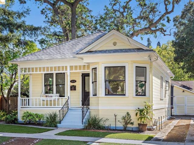House for sale in Martinez, California