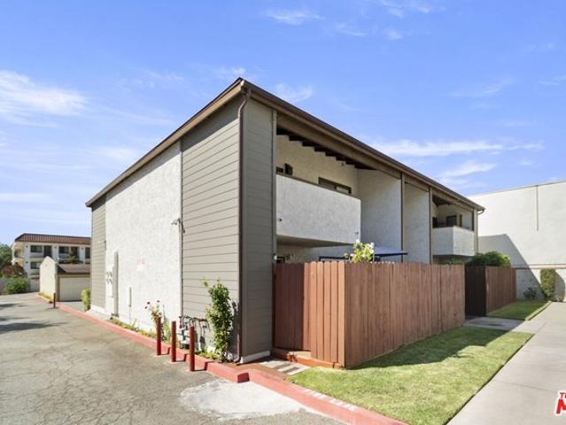 Condo for sale in Duarte, California