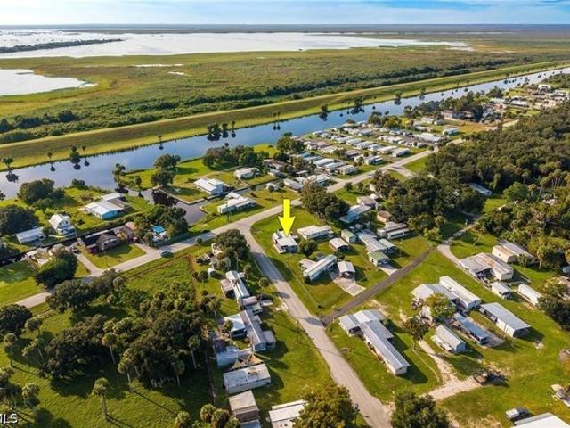 House for sale in Moore Haven, Glades County
