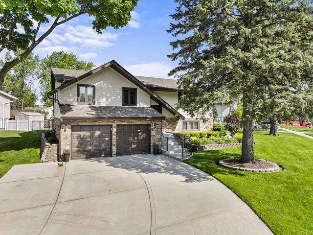 House for sale in Schaumburg, Illinois