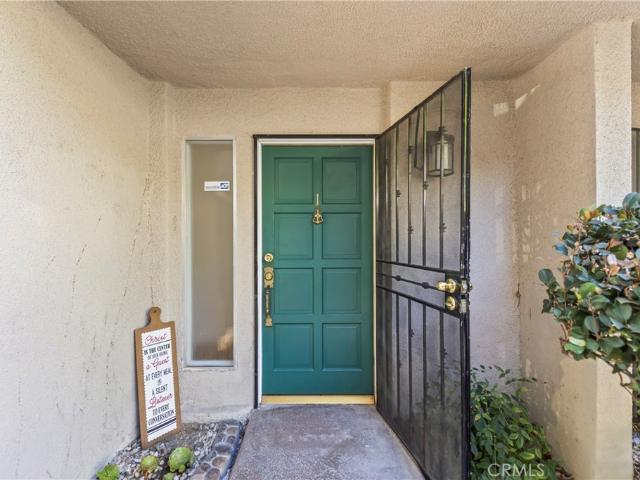 Condo for sale in Canoga Park, California