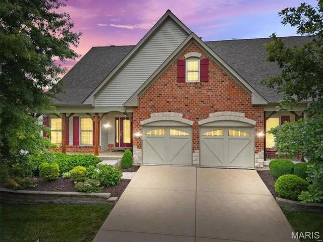 Condo for sale in Lake Saint Louis, Missouri