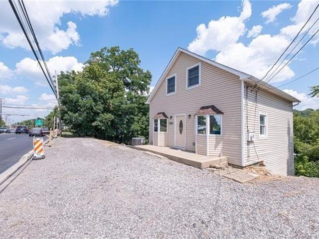 House for sale in Bridgeville, Pennsylvania