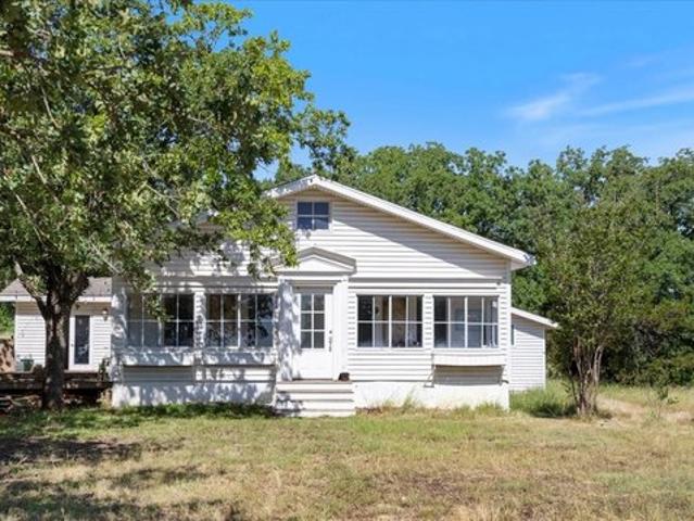 Farm for sale in Bluff Dale, Texas