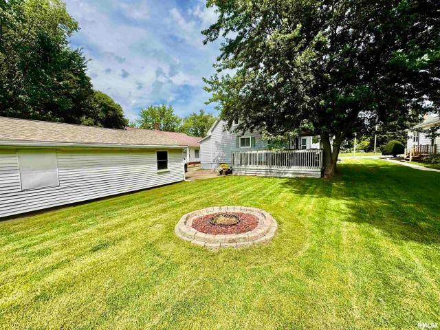 House for sale in Viola, Illinois