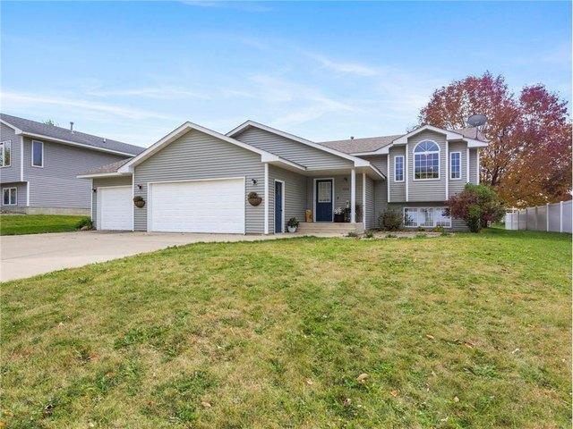 House for sale in Owatonna, Steele County