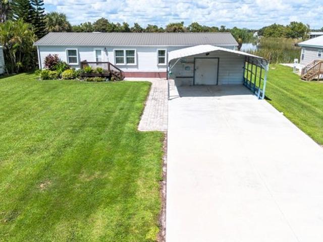 House for sale in Moore Haven, Florida