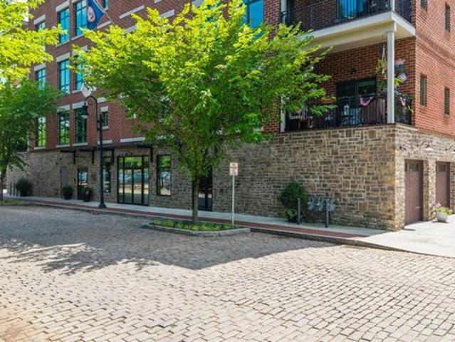 Condo for sale in Virginia