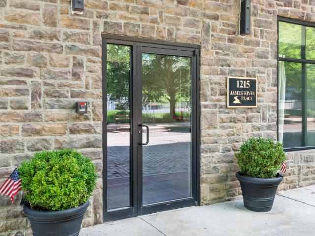 Condo for sale in Virginia