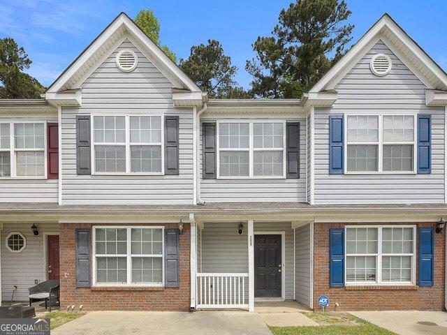 Townhouse for sale in Union City, Georgia