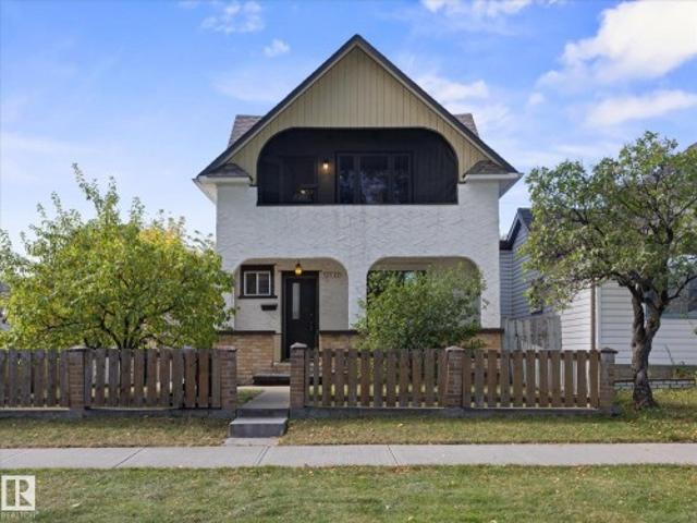 House for sale in Delton, Edmonton