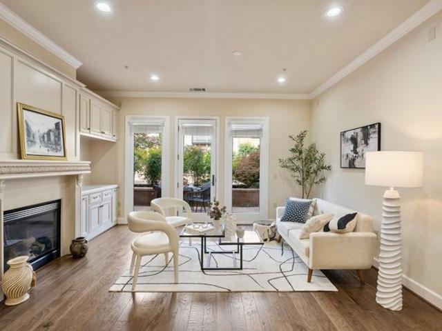 Condo for sale in Solano, California