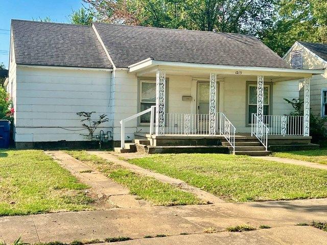 House for sale in Coffeyville, Montgomery County