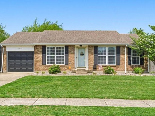 House for sale in Cecilia, Kentucky