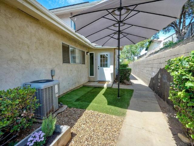 Townhouse for sale in Lakeside, California