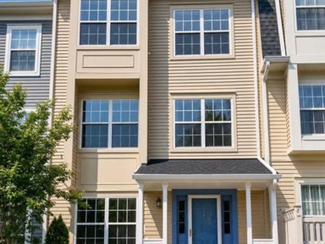 Townhouse for sale in Virginia