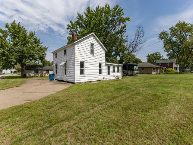 House for sale in Camanche, Clinton County