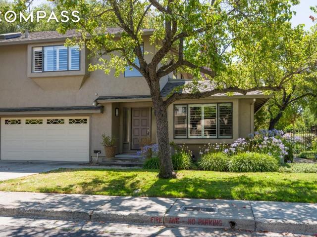 Townhouse for rent in Redwood City