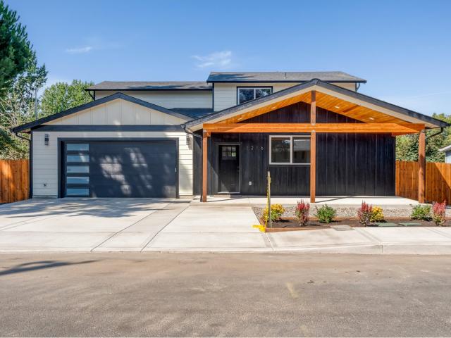 House for sale in Oregonia
