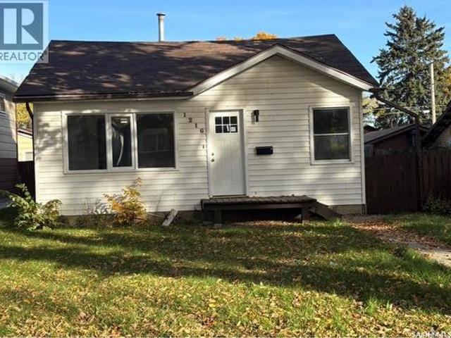 House for sale in Holiday Park, Saskatoon