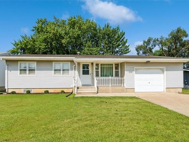 House for sale in Manchester, Iowa