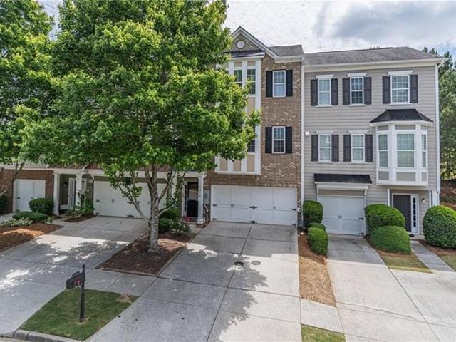 Townhouse for sale in Suwanee, Georgia