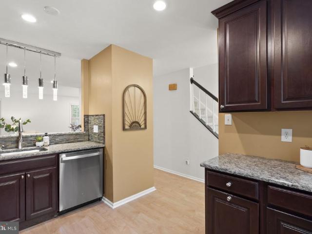 Townhouse for sale in Fox Chapel, Germantown