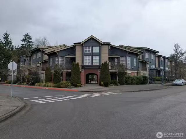 Condo for rent in Edmonds