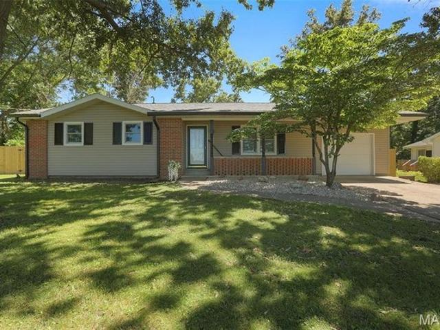 House for sale in Carlinville, Illinois