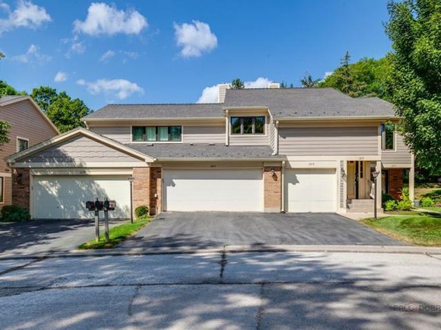 Condo for sale in Libertyville, Illinois