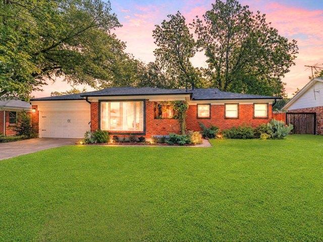 House for sale in Benbrook, Texas