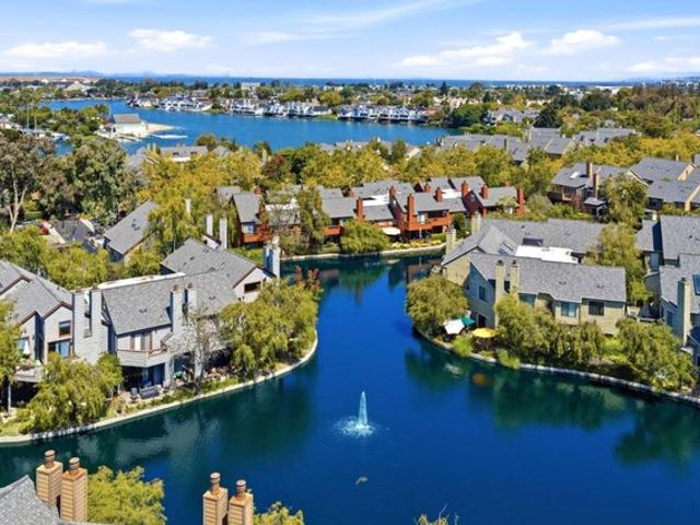 Condo for sale in San Mateo, California