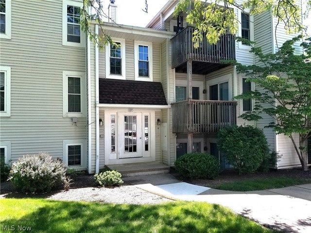 Condo for sale in Elyria, Ohio