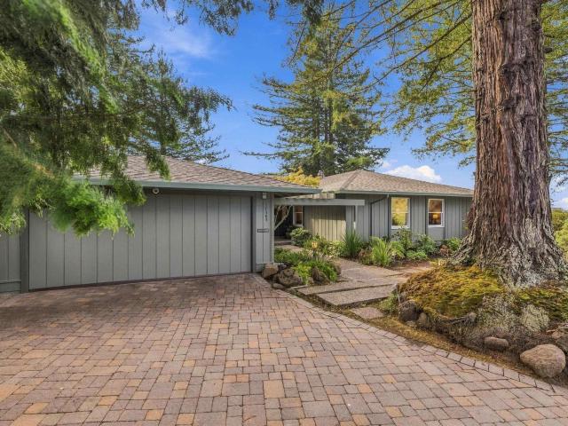 House for sale in Oakland Hills, Oakland
