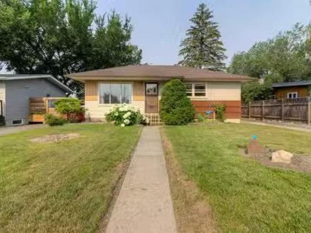 House for sale in Lethbridge, Alberta