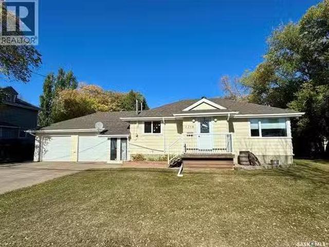 House for sale in Prince Albert, Saskatchewan