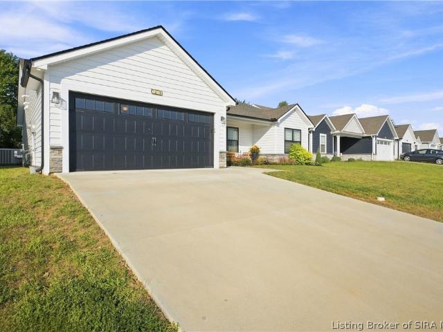 House for sale in Jeffersonville, Indiana