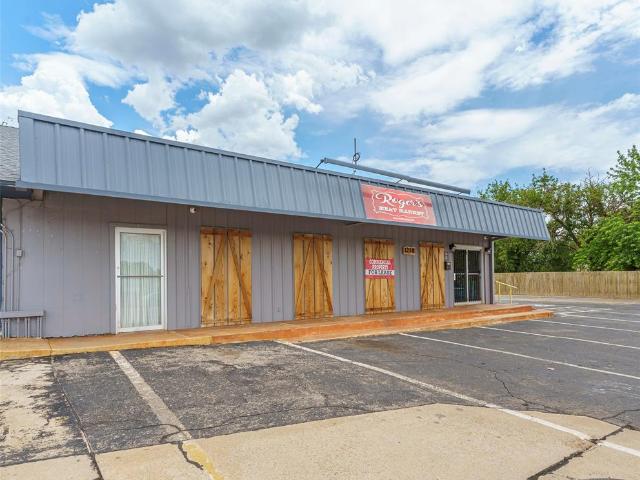 Commercial for sale in Elk City, Oklahoma