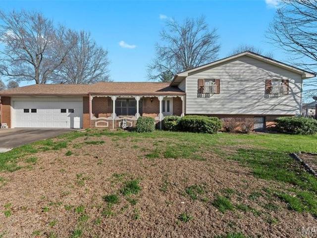 House for sale in Jackson, Missouri