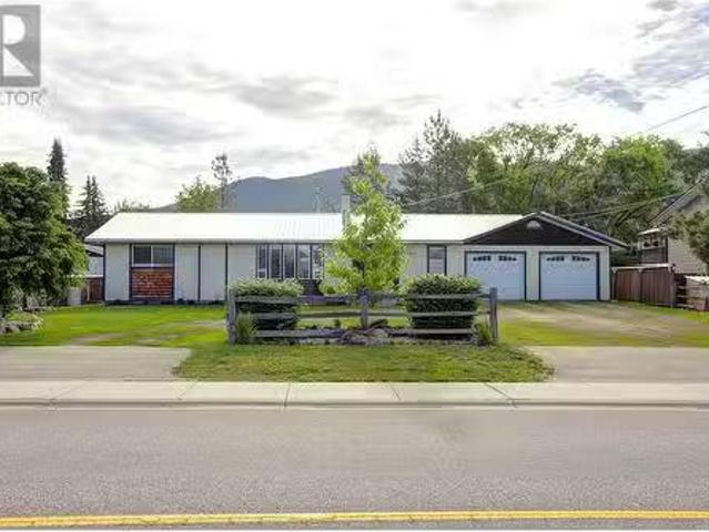 House for sale in Spallumcheen, British Columbia