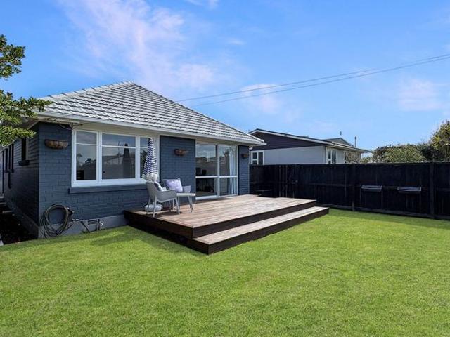 House for rent in Chaslands, Canterbury