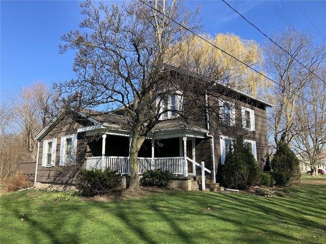 House for sale in Niagara, New York